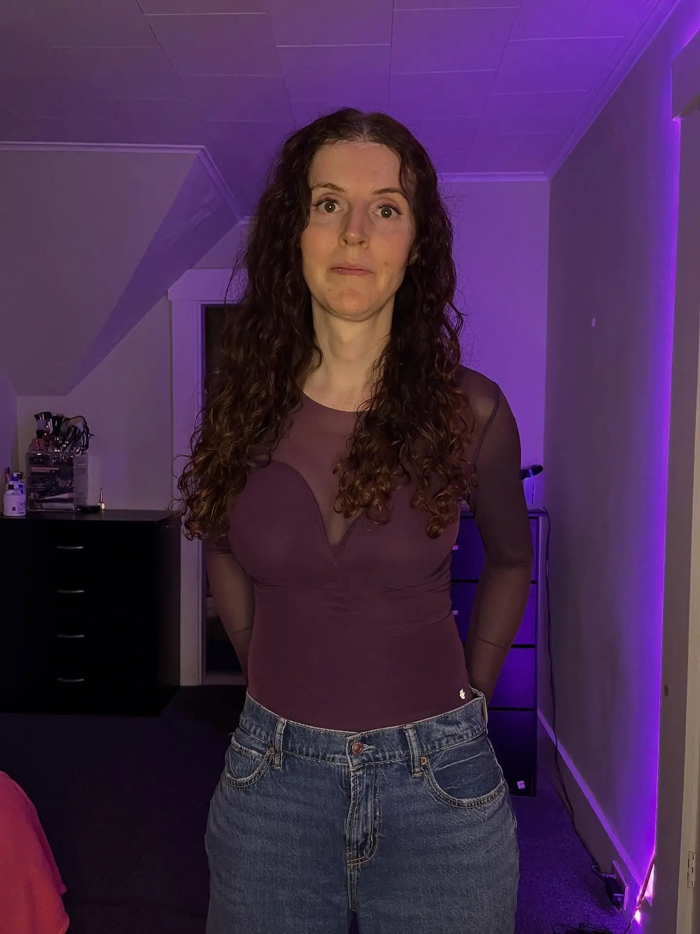 Zvodná Zora túži po iskre - Image 2